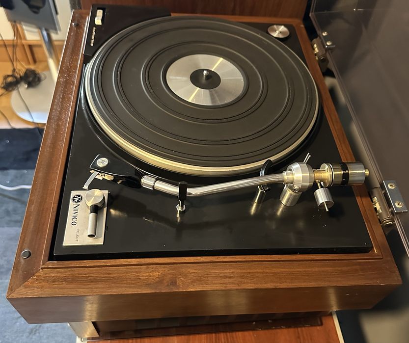 Gira discos  vintage JVC (Nivico) SRP B30E / 5230