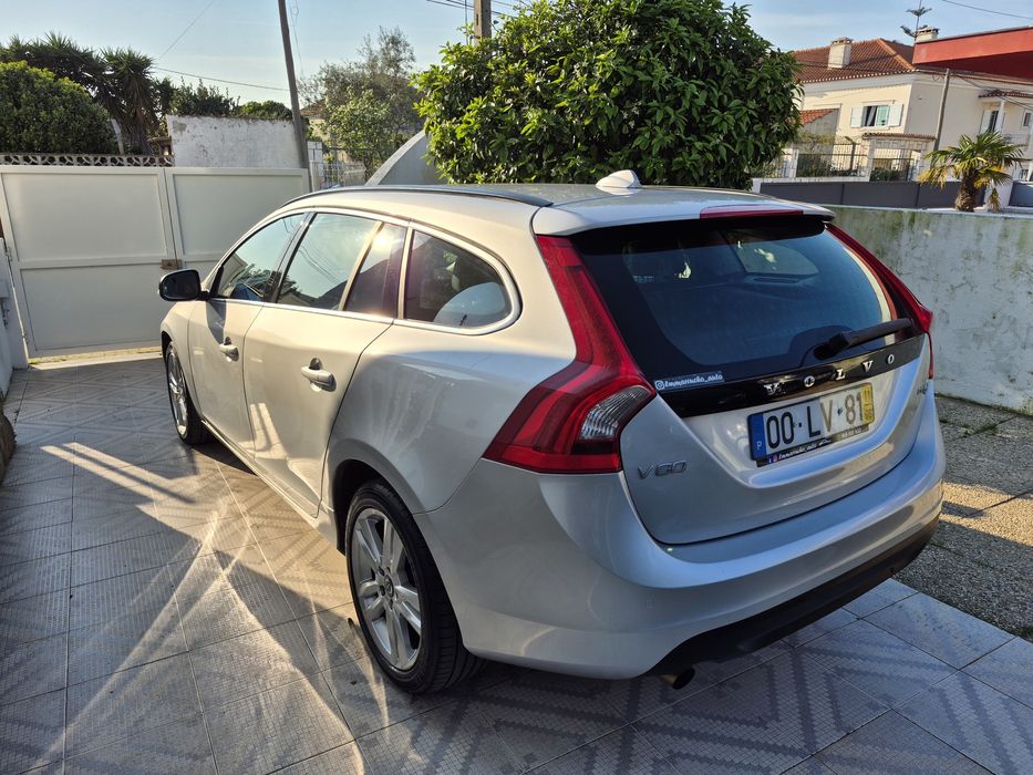 Volvo V60 D2  1.6d drive Momentum  carrinha Nacional