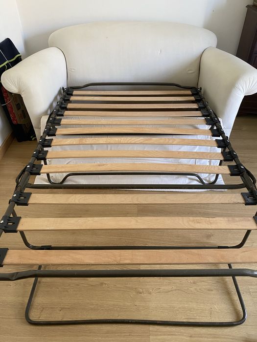 Sofá-cama 2 lugares – com estrutura de cama (sem colchão) - NEGOCIÁVEL