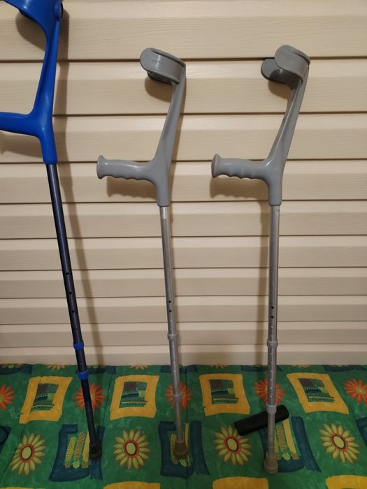 Костилі милиці підлокотні