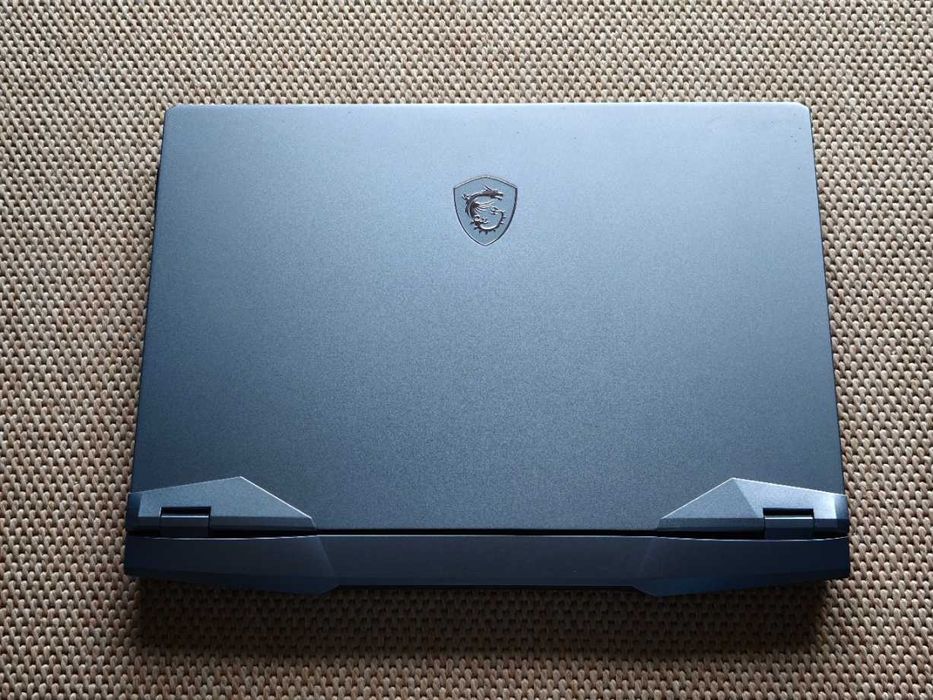 Portátil MSI Raider GE66 12UGS-011XPT Gaming