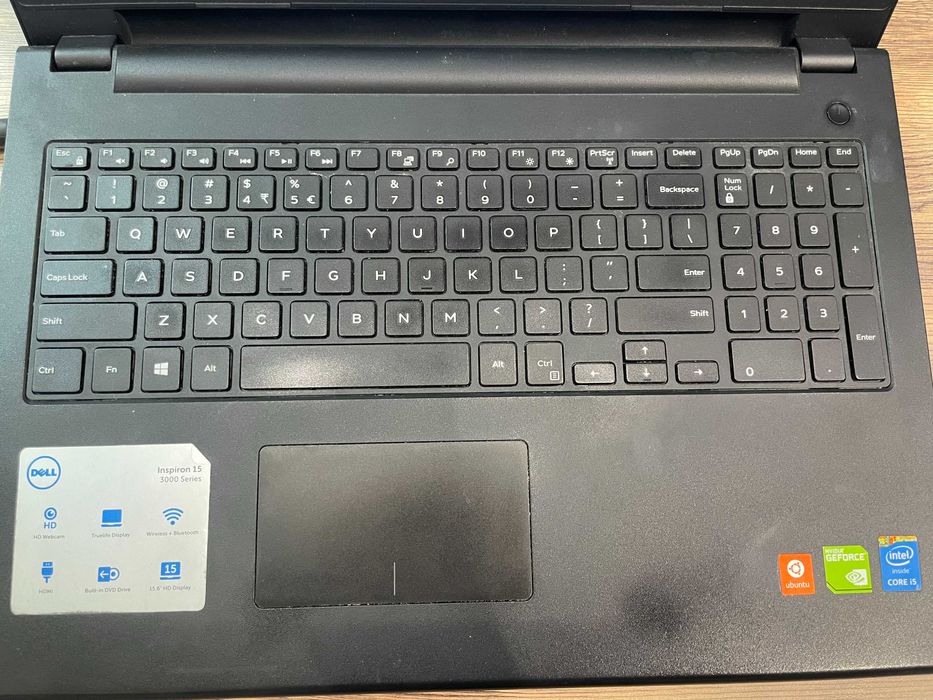 Laptop Dell Inspiron 15 3000 series i5 8GB RAM