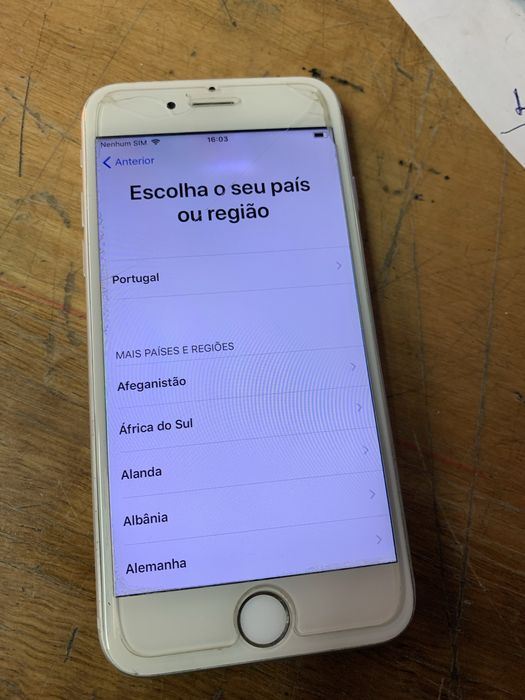 Apple iPhone 6 16GB (A1586)