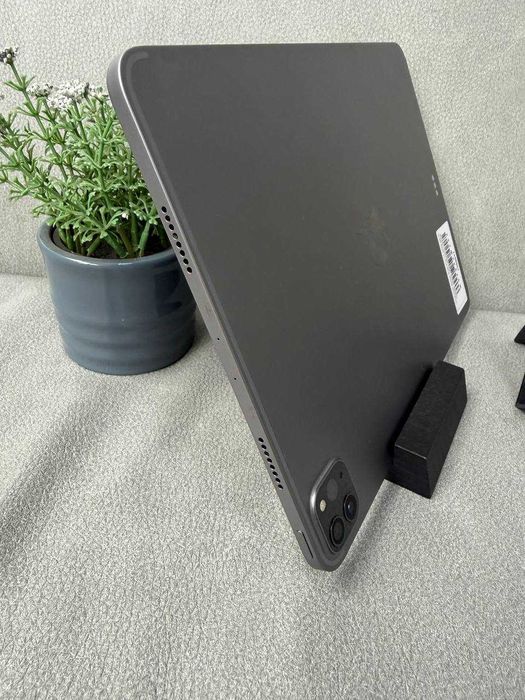 Apple iPad Pro 11" M2 (2022) 256Gb Wi-Fi / АКБ 92% / Магазин / Гарантія від магазину