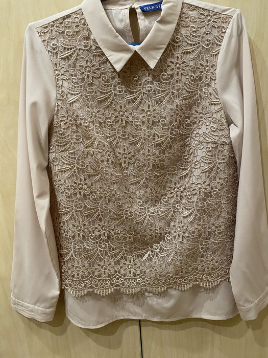Блуза жіноча, розмір М