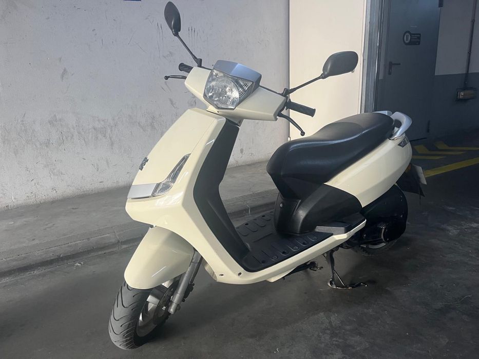 Mota Peugeot Vivacity