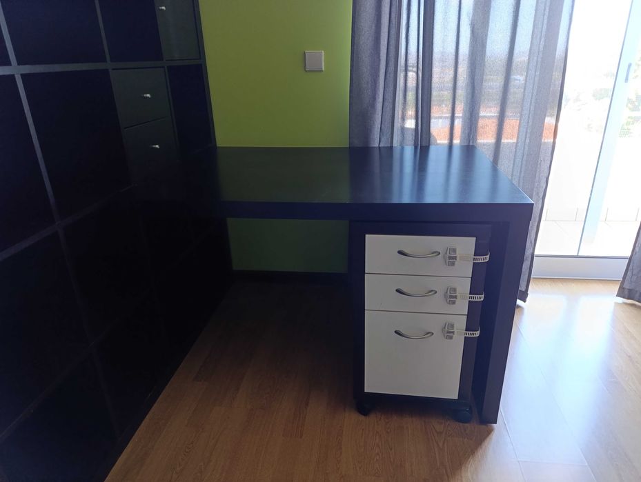 Estante IKEA KALLAX 5X5 + Secretaria+ Gavetas