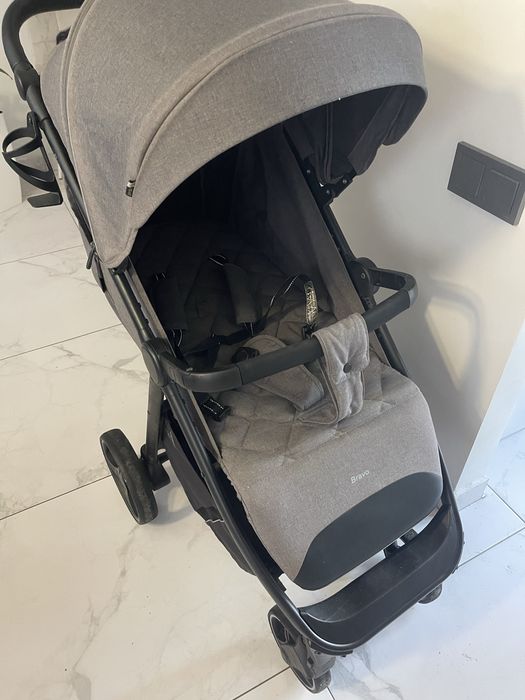 Дитяча коляска Carrello Bravo