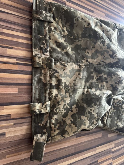 Теплі штани піксель