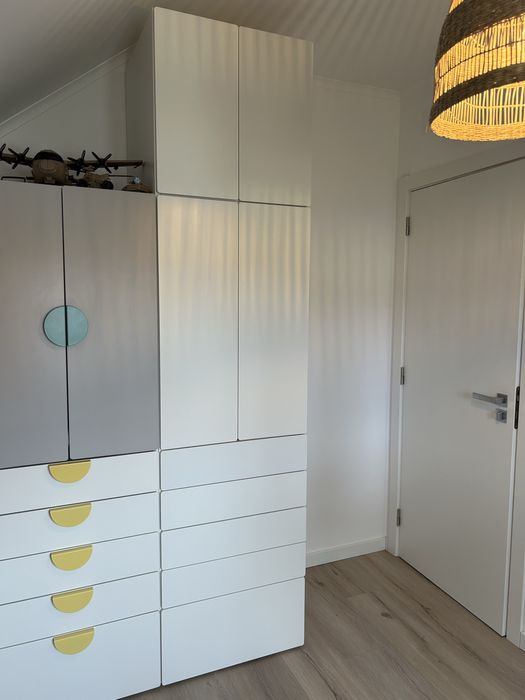 Roupeiro criancá bebé “novo” Ikea SMASTAD