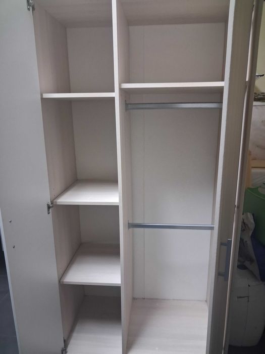 Vendo roupeiro de criança