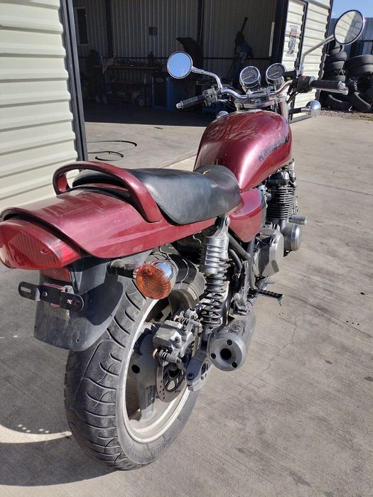 Терміново!!Kawasaki ZR 750 2002 рік