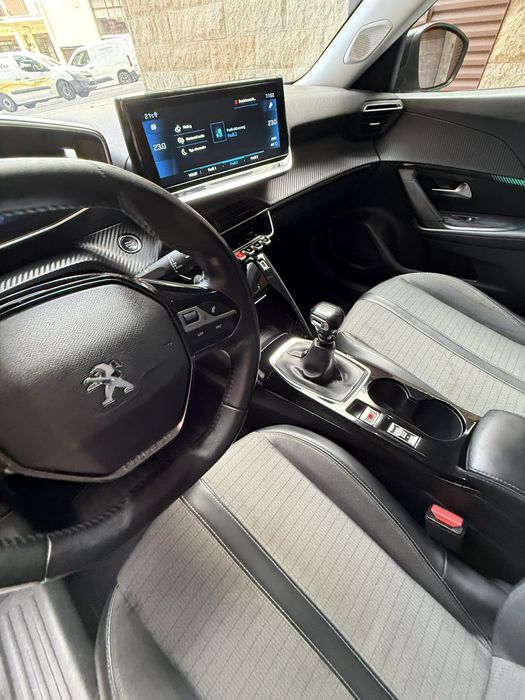 Peugeot 2008 1.2 PureTech 100 cv – 2022 – 92 000 km – DISTRIBUIÇÃO NOVA + EMBRAIAGEM NOVA