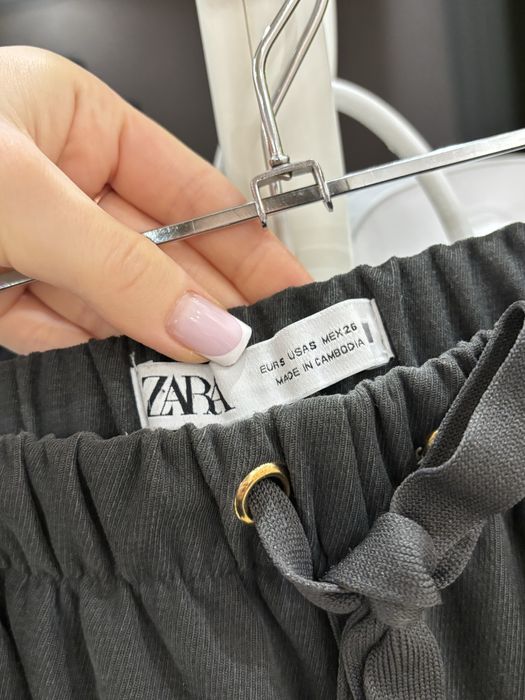 Стильний костюм  ZARA