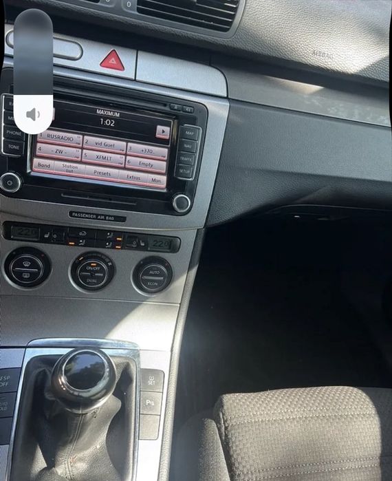 Volkswagen Passat полний привид