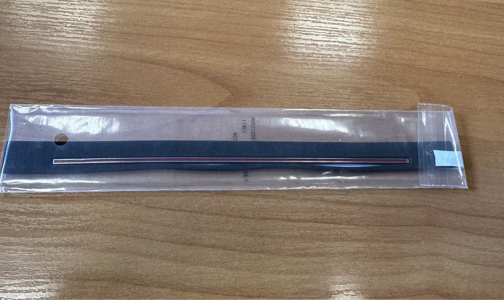 Тесла шильдик для автомобиля «Красная полоса»