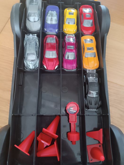 Auto garaż z autkami