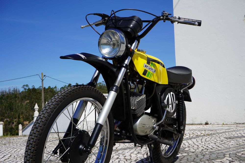Motorizada Casal Trial K185