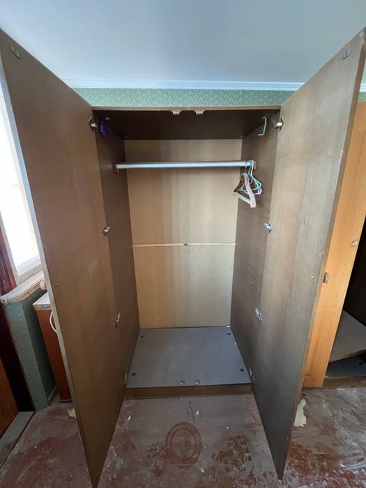 Шафа для одягу