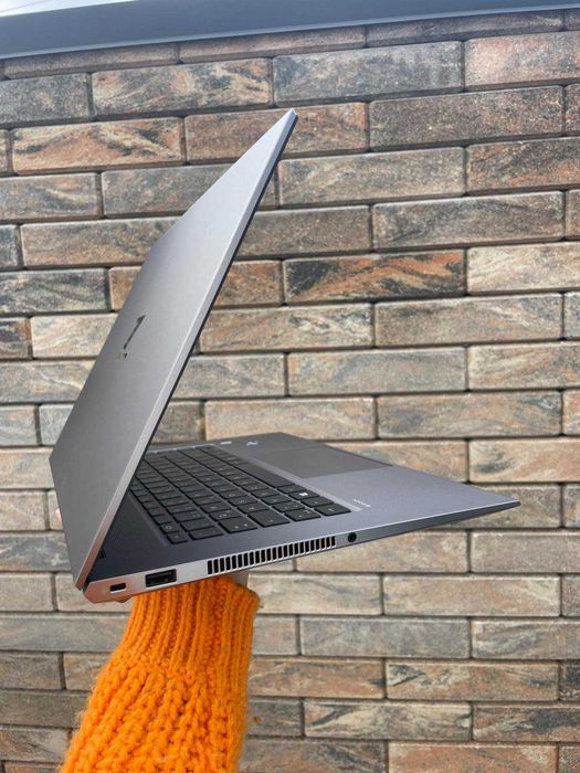 HP ZBook 15 G8 з потужною відеокартою NVIDIA T1200