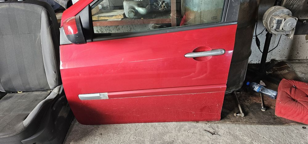 Drzwi Zderzak Klapa Reanult CLIO 3 bordowe  DV727 bdb stan