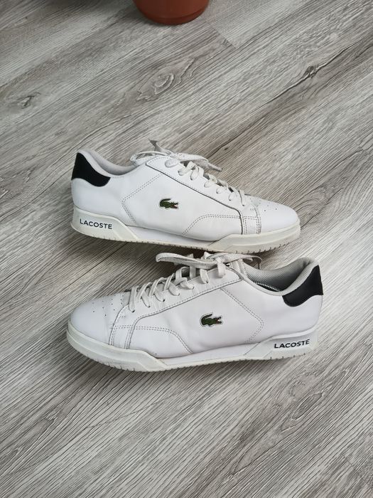Lacoste Twin Serve rozmiar EUR 44,5 UK 10 / USA 11 Stan bardzo dobry normalne ślady użytkowania Oryginalne wygodne i zadbane
