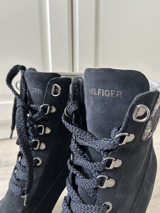 Granatowe botki Tommy Hilfiger