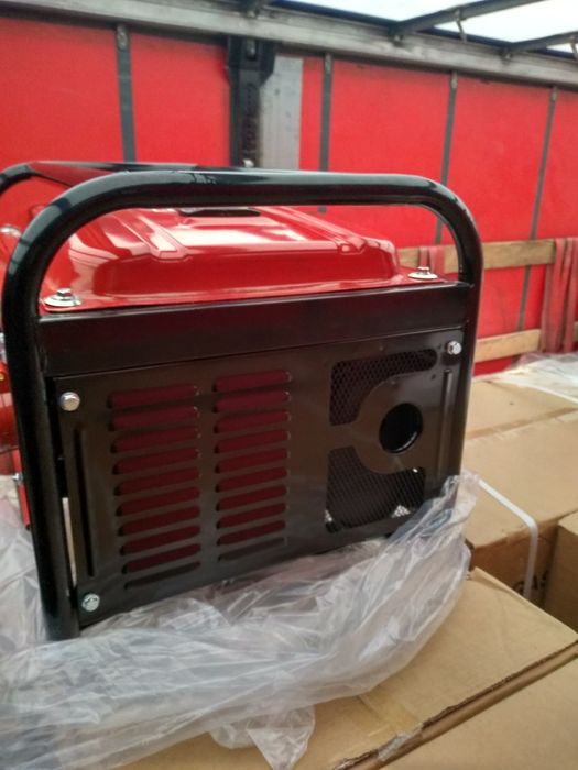 Геренатор бензиновий Hyundai 2500/3000 кВт