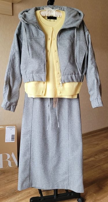 Костюм Zara (куртка та спідниця-олівець)