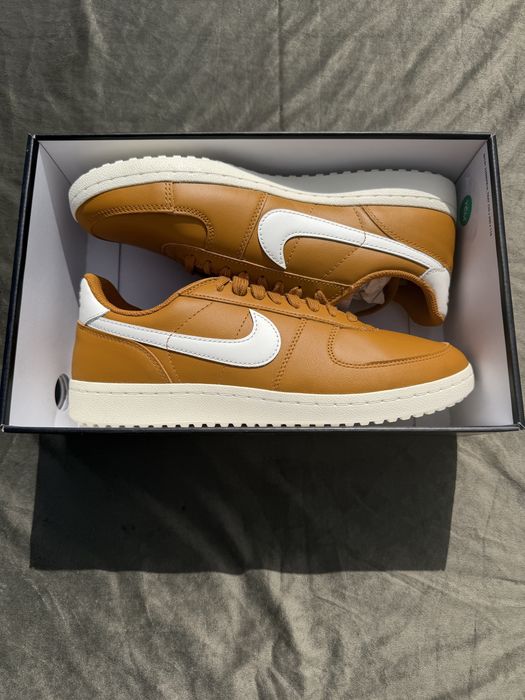 Nike Field General LTR r. 44.5 Ochre Nowe