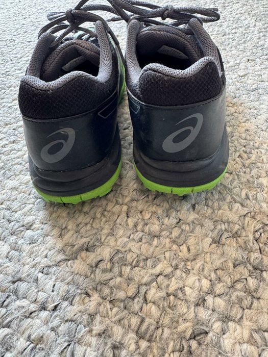 Asics buty uniseks roz.38 60 zł