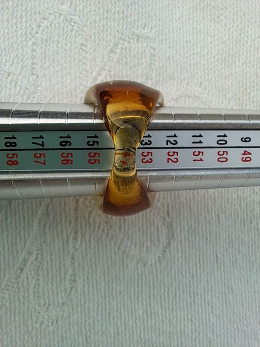 Anel Artesanal em Vidro Fusing Âmbar - Peça Única (Tam 14 / 54 mm)
