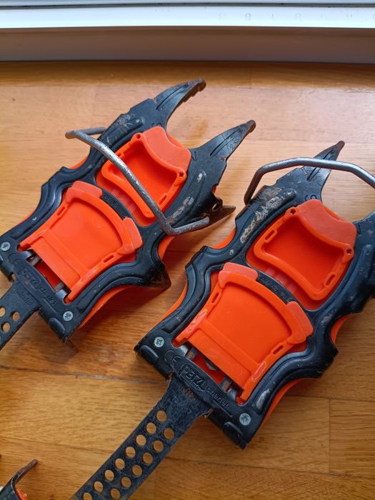 Raki Petzl Charlet automaty