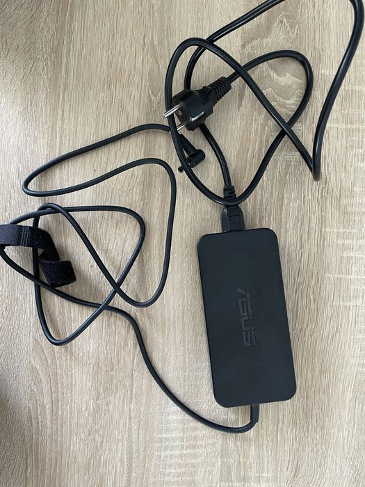 Оригінальна зарядка ASUS 120W 19V 6.32A