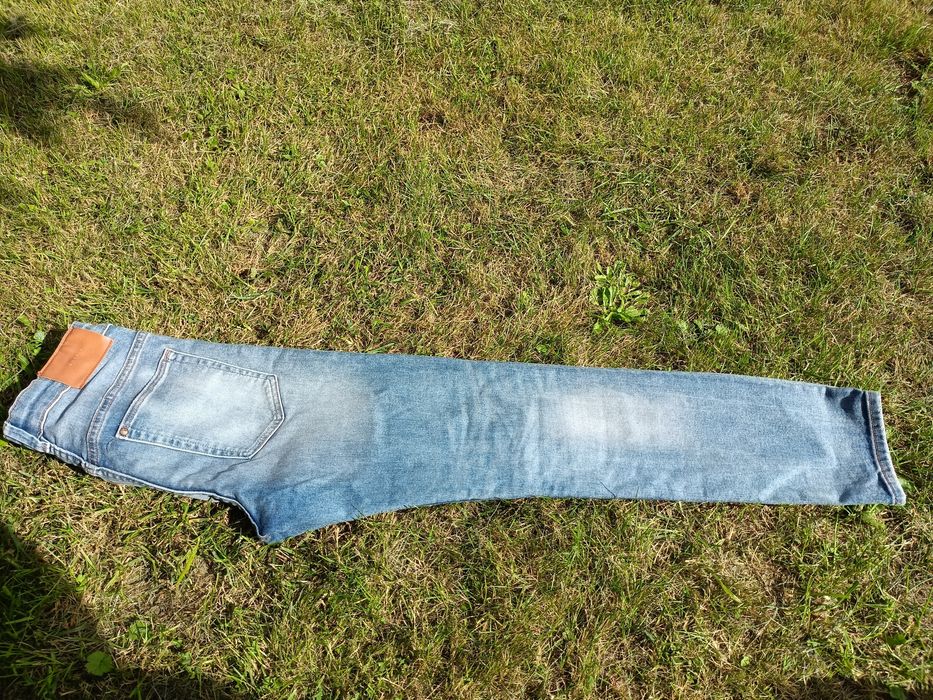 Spodnie jeans/dżins przecierane, rozm.158