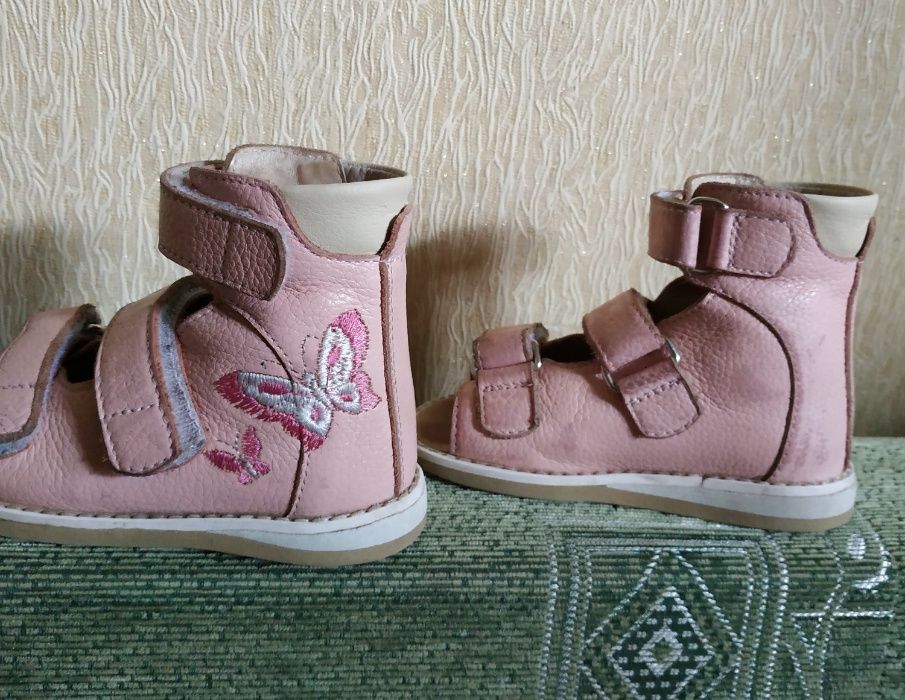 Ortofoot ортопедические кожаные босоножки ,24 р.