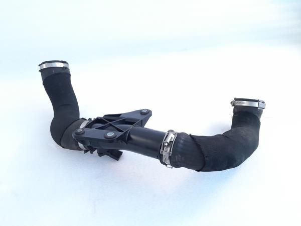 Tubo do intercooler AUDI A4 Avant (8K5, B8)