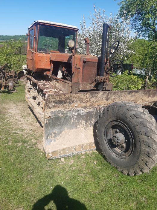 Трактор ДТ-75 бульдозер