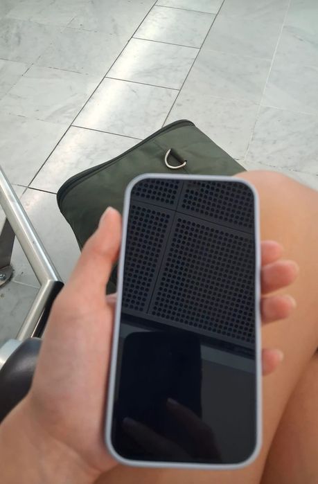 iPhone 12, excelente estado