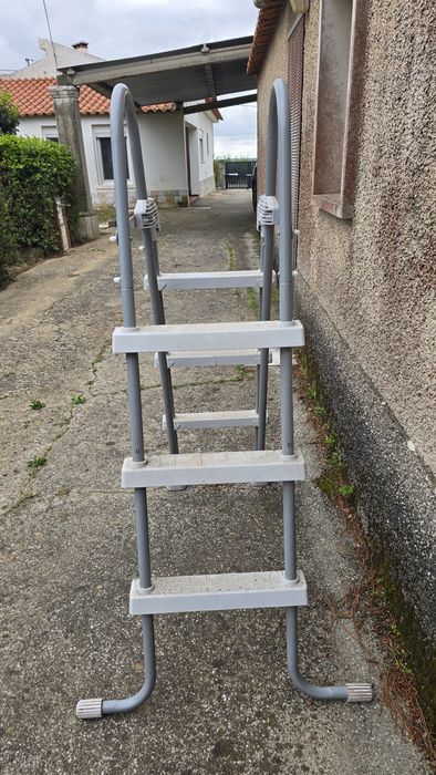 Escada para piscina intex