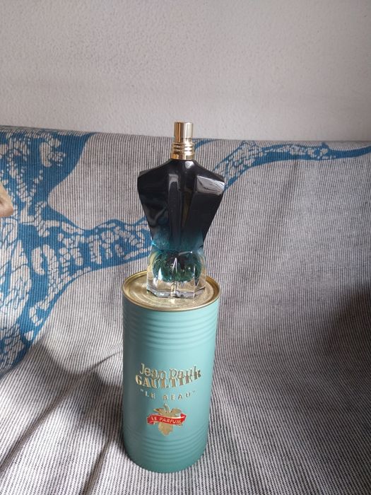 Vendo perfume  como novo