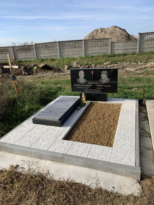 Виготовлення та встановлення пам'ятників