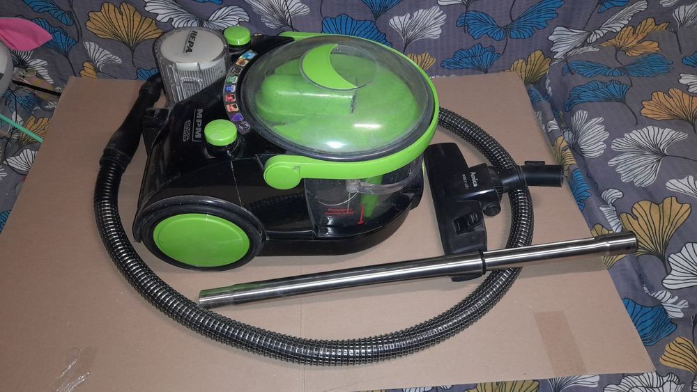 Odkurzacz  MPM wodny Bora 2400w