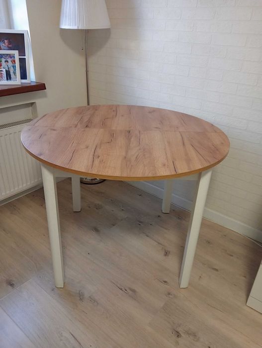 Rezerwacja do 26 Stół okrągły rozkładany 104/145