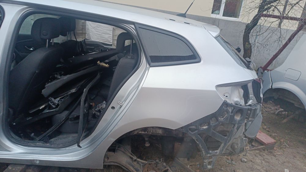 Руль торпеда салон шторка фара чверть Рено Меган 3 запаска колесо