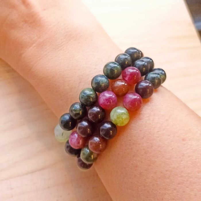 PULSEIRA DE TURMALINA MELANCIA, JADE NATURAL TIBETANA E PREHNITE