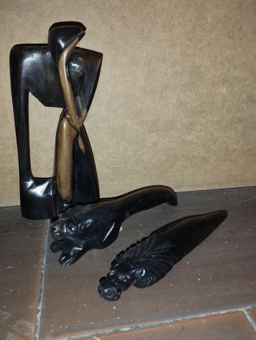 Conjunto de estátuas / estauetas madeira