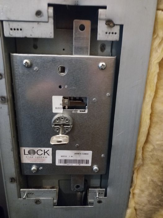 Ślusarz -Zamki Pogotowie zamkowe 24h/7 Warszawa i okolice