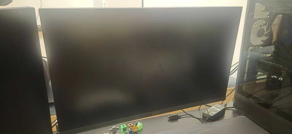 Monitor dla graczy MSI MAG 274QPF X32