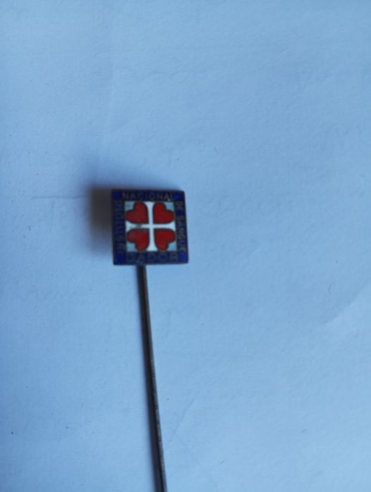 Alfinete de lapela em metal do Instituto Nacional Dador De Sague